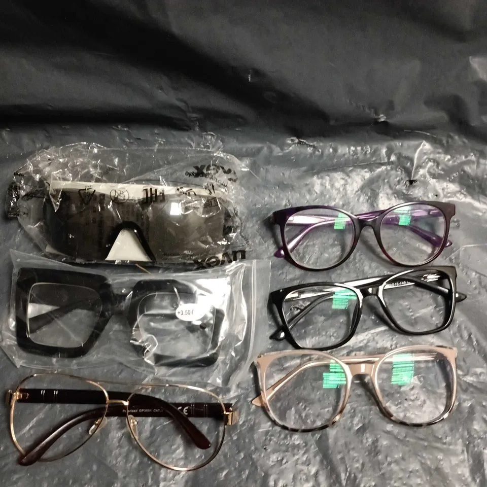 APPROXIMATELY 15 ASSORTED GLASSES/SUNGLASSES IN VARIOUS DESIGNS 
