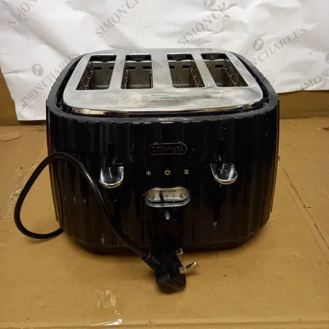 DE'LONGHI BALLERINA 4-SLOT TOASTER