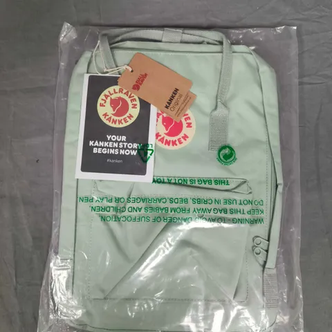 FJÄLLRÄVEN KÅNKEN ORIGINAL BACKPACK – MINT GREEN