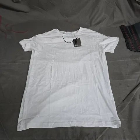 WHITE T-SHIRT – PLAIN SHORT-SLEEVE