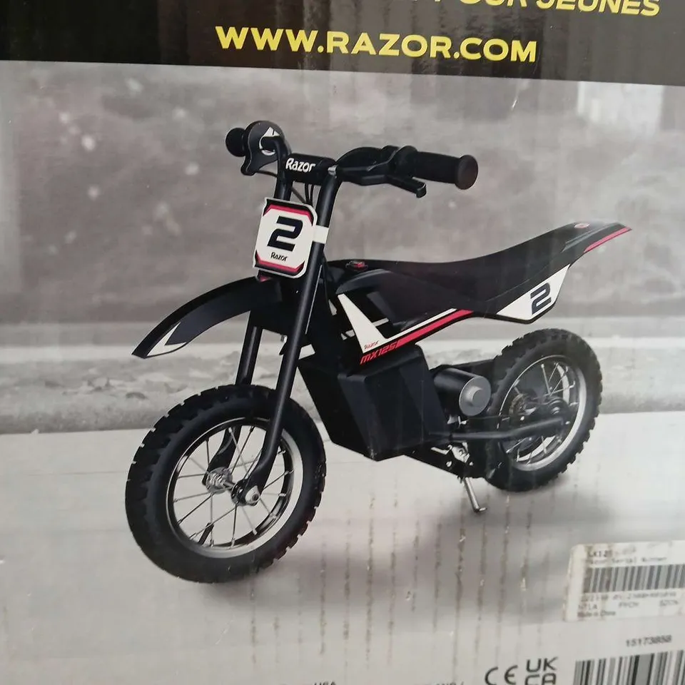 BOXED RAZOR DIRT ROCKET MX125 BIKE - COLLECTION ONLY  RRP £316