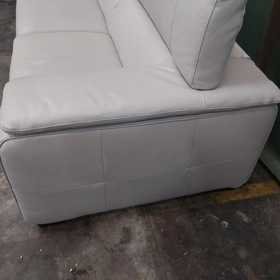 QUALITY ITALIAN DESIGNER MELO THREE SEATER SOFA WITH ADJUSTABLE HEADRESTS IVORY LEATHER 