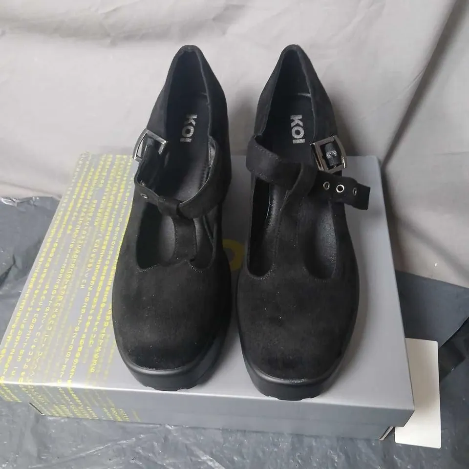 BOXED PAIR OF KOI SAI BLACK MARY JANES SUEDE EDITION IN BLACK SIZE UK 7