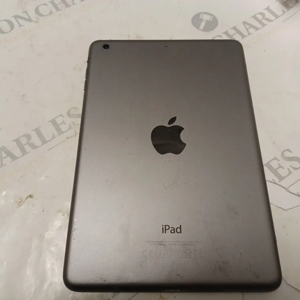 APPLE IPAD MINI 2 A1489 SILVER
