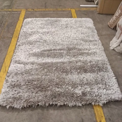 GREY SHAGGY AREA RUG, HIGH-PILE APPROXIMATELY 204CM X 147 CM