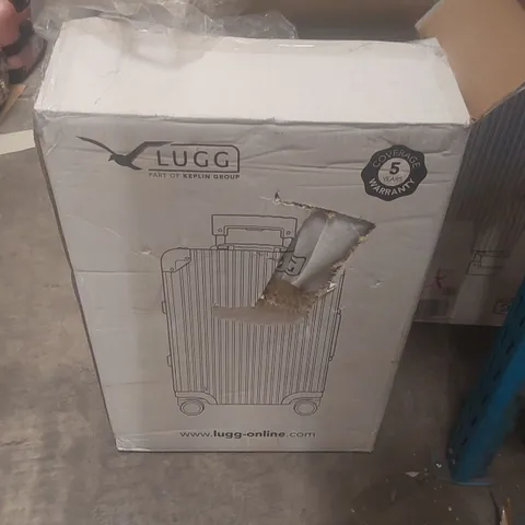 BOXED LUGG TRAVEL SUITCASE