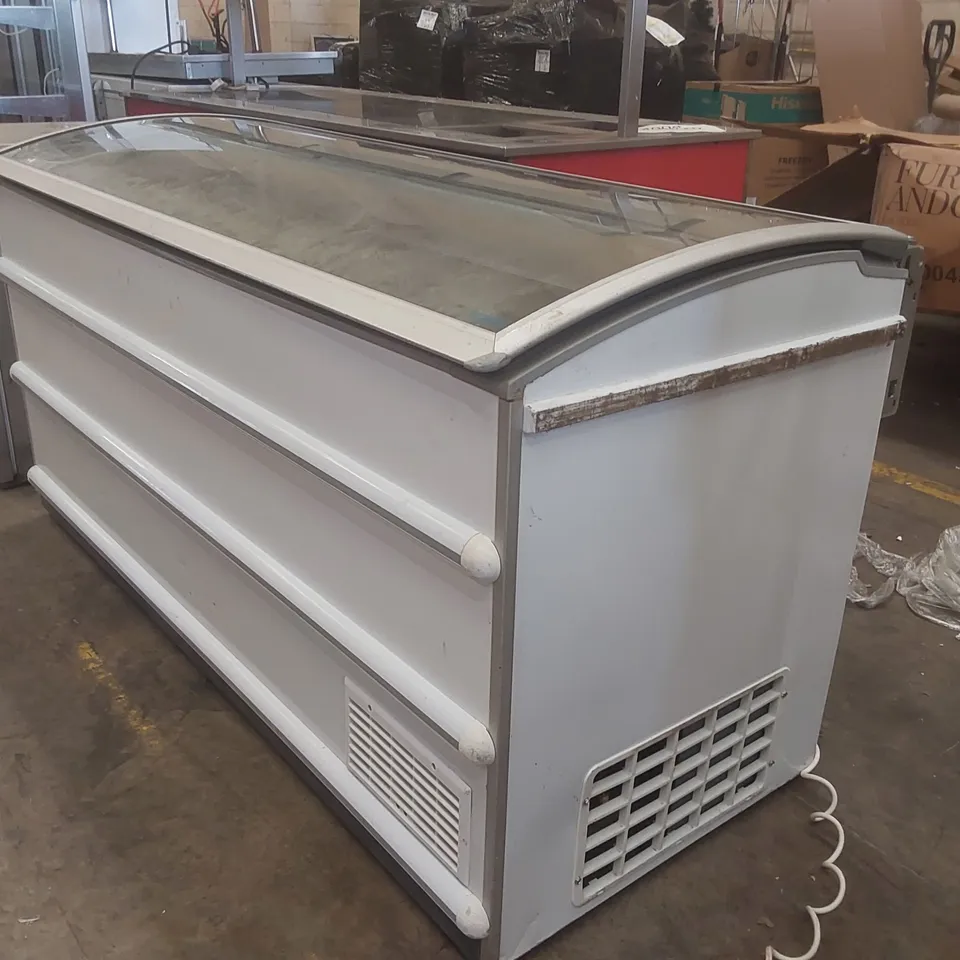 NOVUM 601L LUC COMMERCIAL CURVED GLASS LID FREEZER