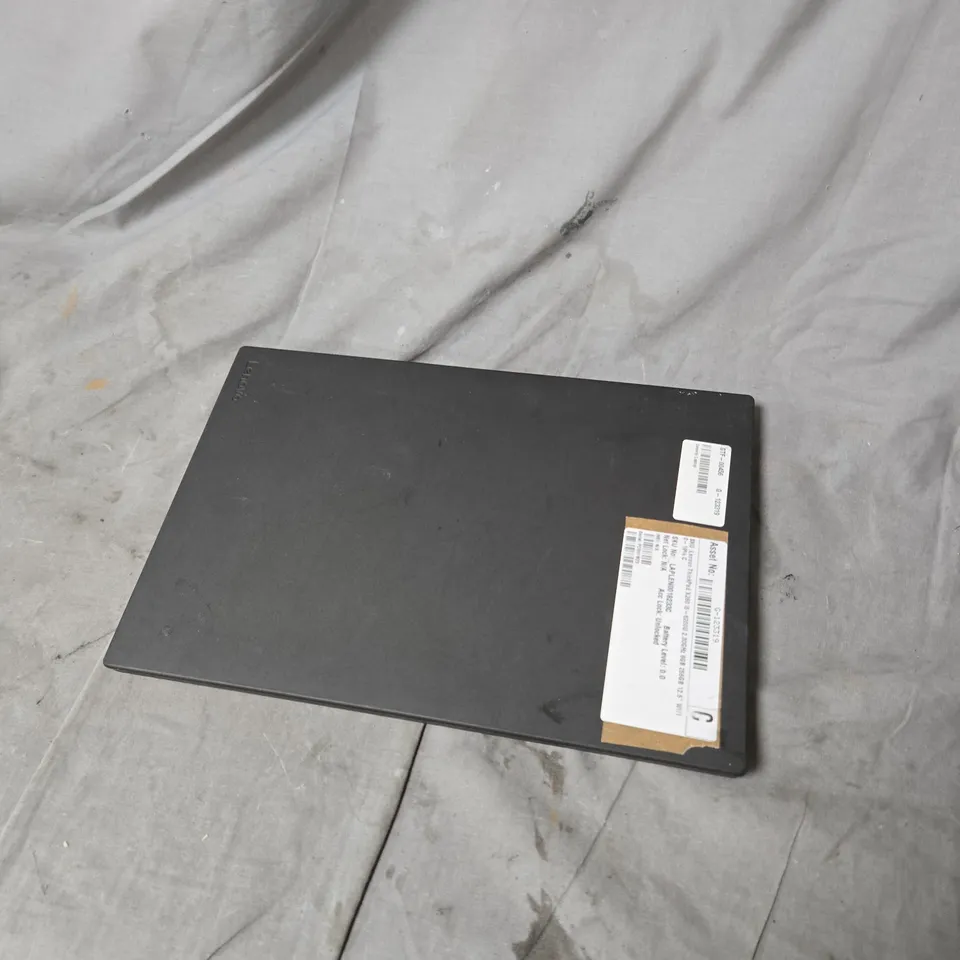 LENOVO THINKPAD X260 LAPTOP - I5-6200U, 8GB RAM, 256GB SSD, 12.5-INCH DISPLAY