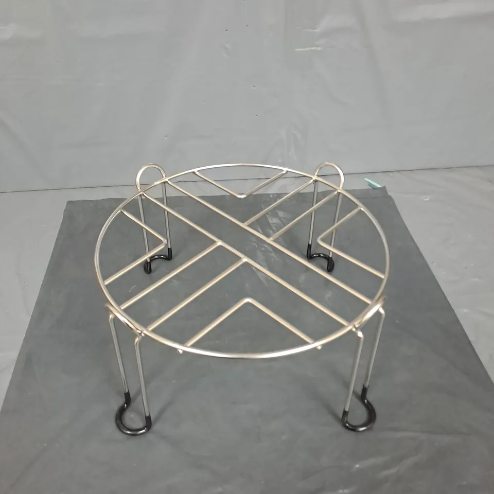 BOX OF APPROXIMATELY 10 STAINLESS STEEL STANDS