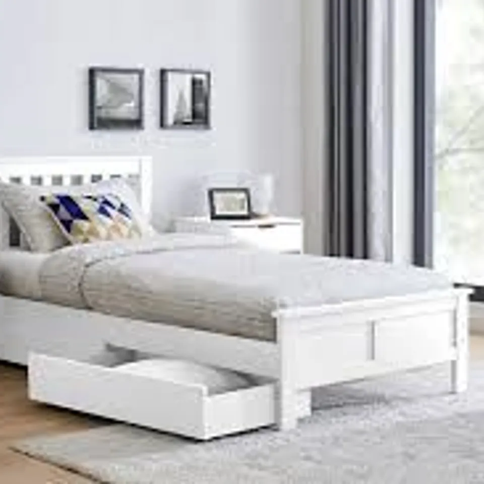 BOXED AZURE WHITE WOODEN SOLID PINE QUALITY SINGLE BED FRAME (3 BOXES)