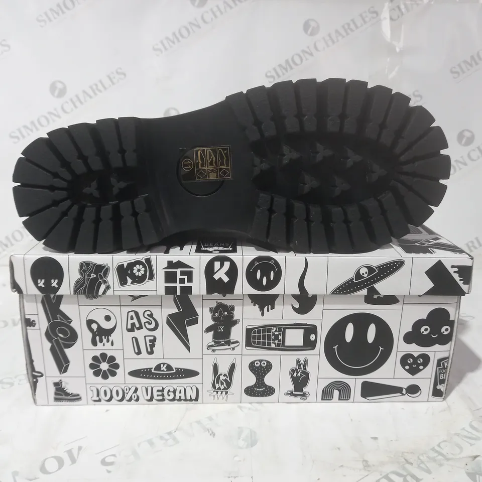 BRAND NEW BOXED PAIR OF KOI VEGAN LEATHER MORAL ALLIANCES MEN'S CROSS BOOTS IN BLACK UK SIZE 11