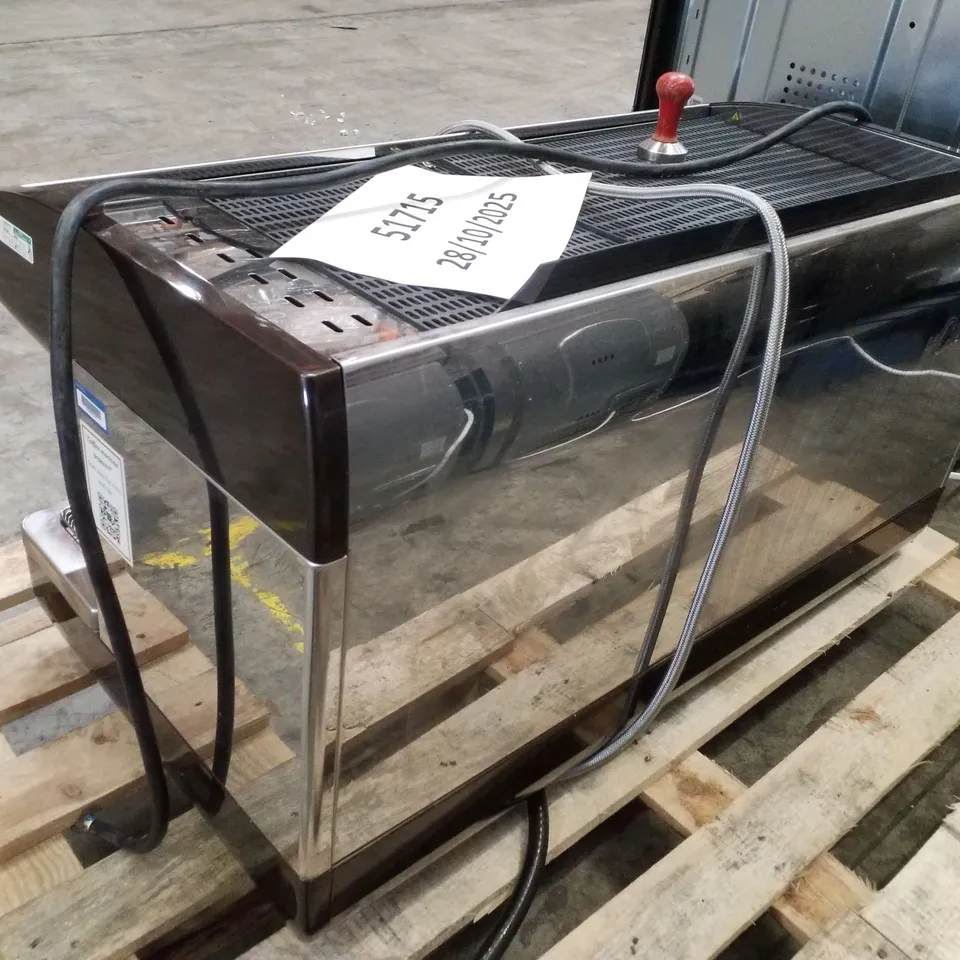 LA CIMBALI 1912 3-GROUP COFFEE MACHINE 