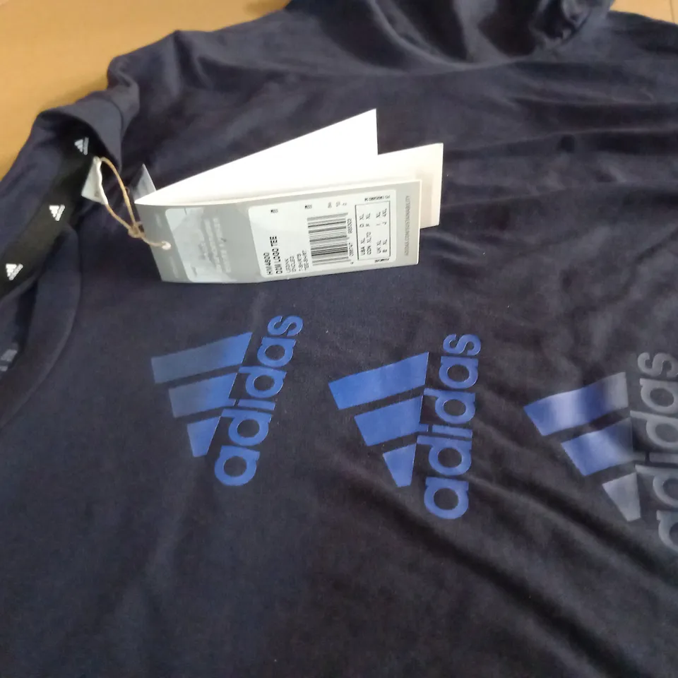 ADIDAS NAVY D2M LOGO T-SHIRT - XL