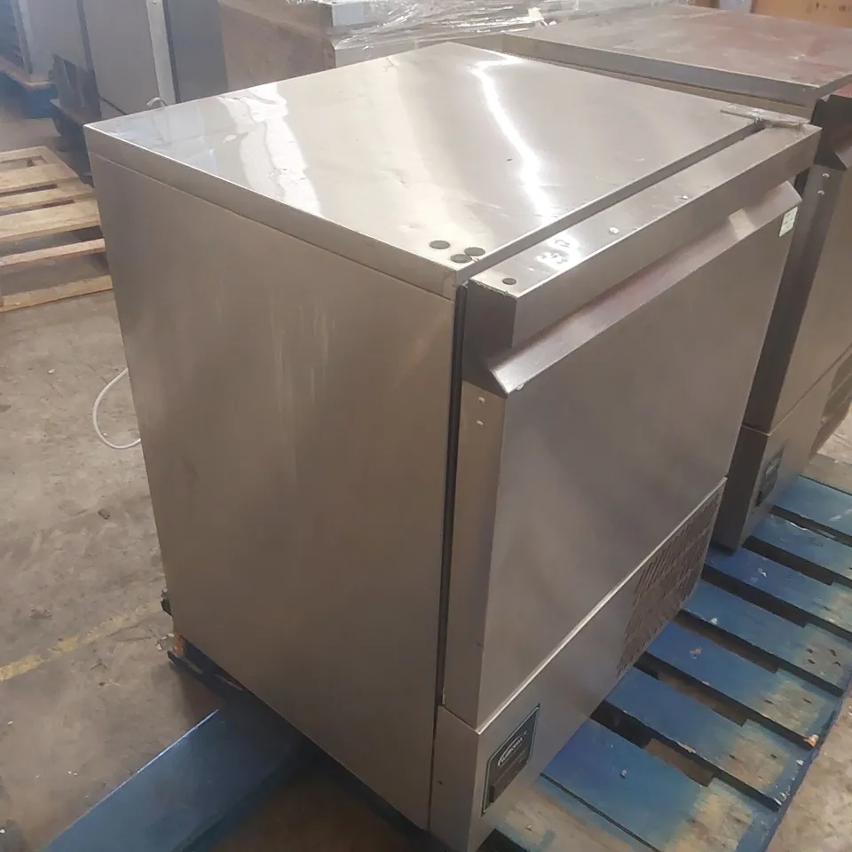 WILLIAMS HAZ5UCSA HC R3 COMMERCIAL UNDERCOUNTER REFRIGERATOR