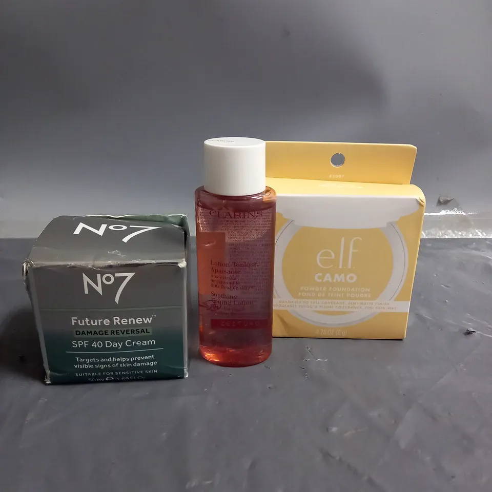 LOT OF 3 ASSORTED COSMETIC PRODUCTS TO INCLUDE - ELF CAMO POWDER FOUNDATION IN FAIR 140W - CLAIRINS SOOTHING TONING LOTION - NO7 FUTURE RENEW SPF40 DAY CREAM