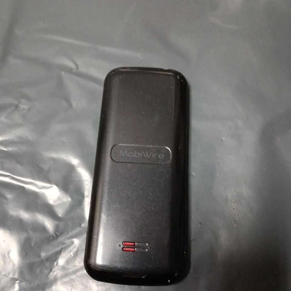 MOBIWIRE MOBILE PHONE – WITH KEYPAD 