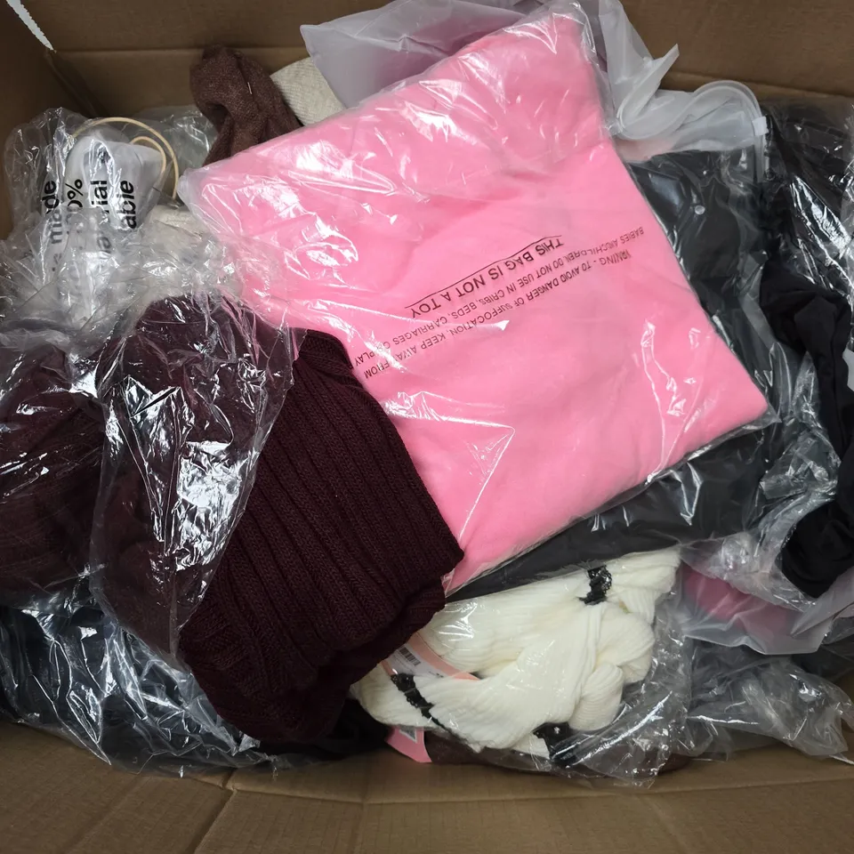 APPROXIMATELY 25 ASSORTED CLOTHING ITEMS IN VARIOUS SIZES, STYLES & COLOURS TO INCLUDE BRANDS SUCH AS AYBL, MISSYEMPIRE, PRETTYLITTLETHING, ETC - COLLECTION ONLY
