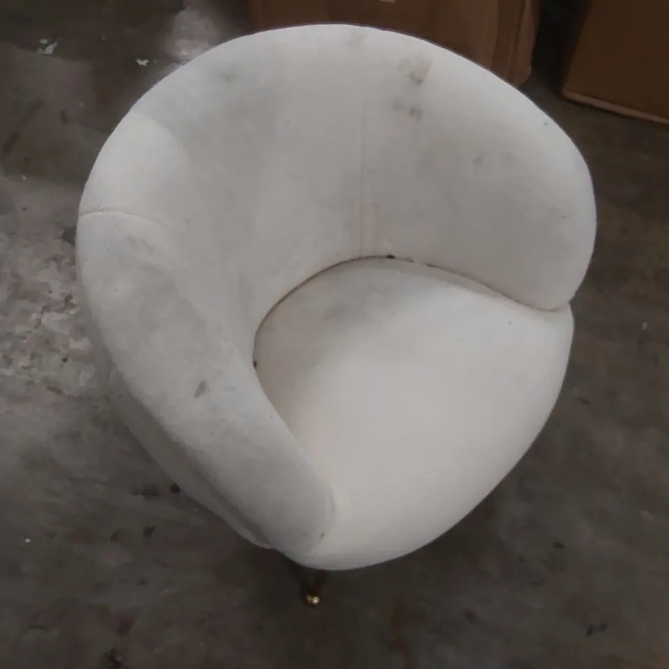 BUGATTI FAUX SHEEP WOOL ARMCHAIR 