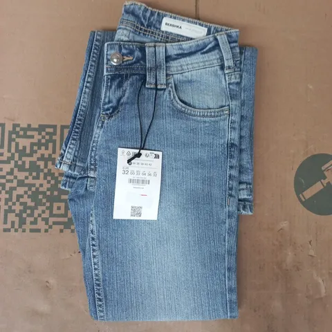 BERSHKA FLARED JEANS IN BLUE SIZE UK 04