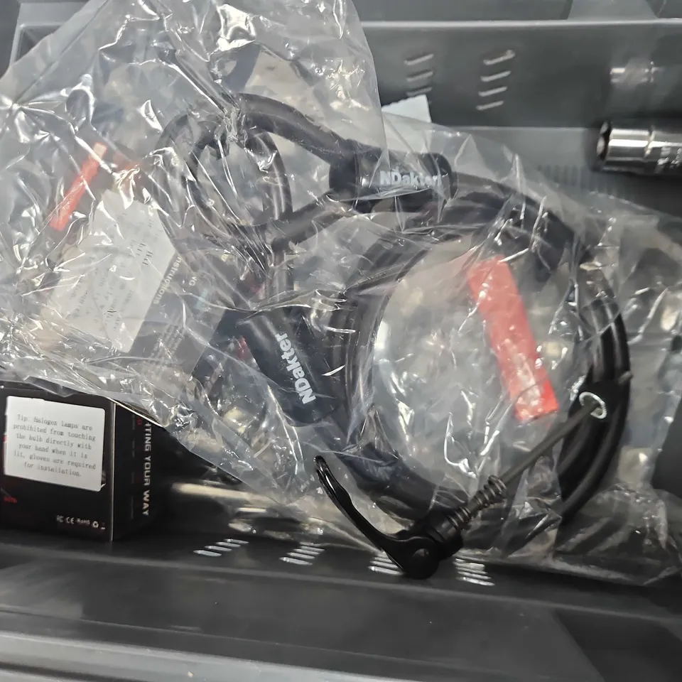TOTE OF APPROXIMATELY 7 ASSORTED VEHICLE ITEMS TO INCLUDE - C.K SOCKET SET , EBC BRAKES PADS , CAR FM PLAYER ETC