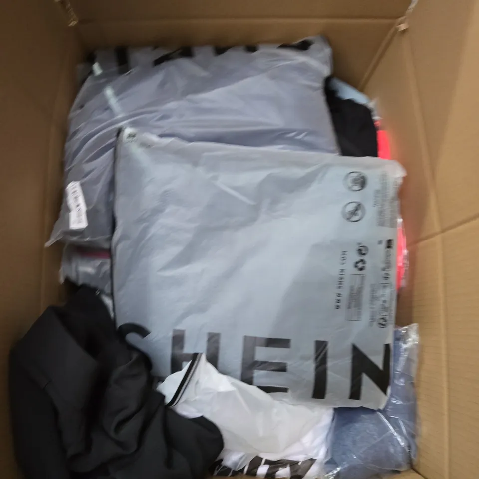 LARGE BOX OF ASSORTED CLOTHING ITEMS IN VARIOUS STYLES, COLOURS AND SIZES