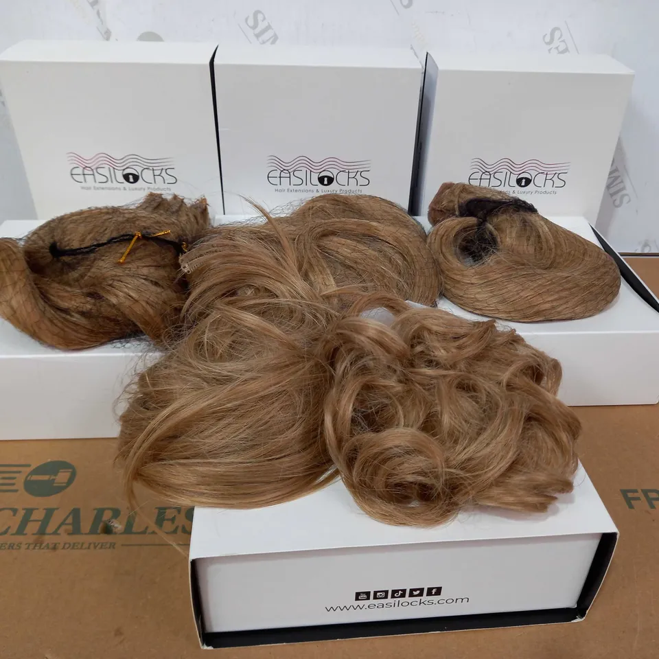 EASILOCKS HAIR BUNDLE APPROX. 7 BOXES - SAND & VANILLA - 2 X 12" CLIP-IN, 2 X 14" CLIP-IN, 1 X EXTRA VOLUME, 1 X FRINGE, 1 X SCRUNCHIE