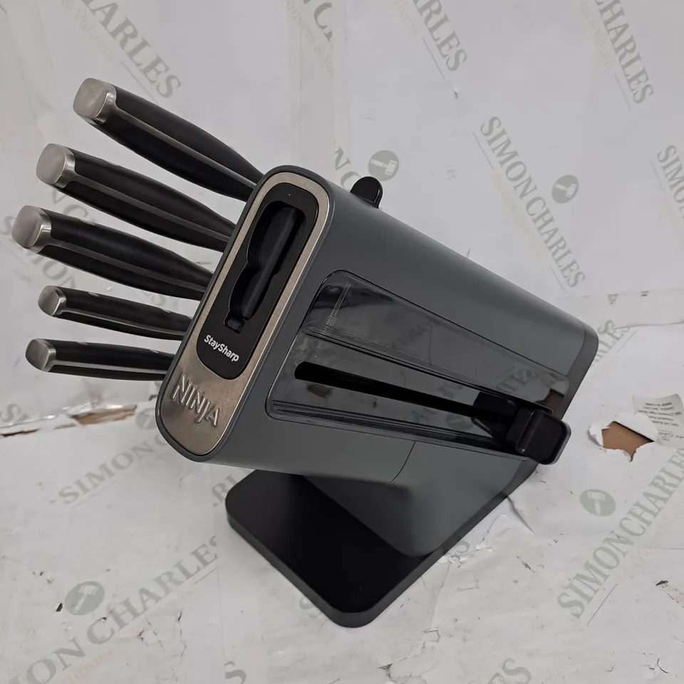 NINJA FOODI STAYSHARP KNIFE BLOCK WITH INTEGRATED SHARPENER K32005UK - COLLECTION ONLY