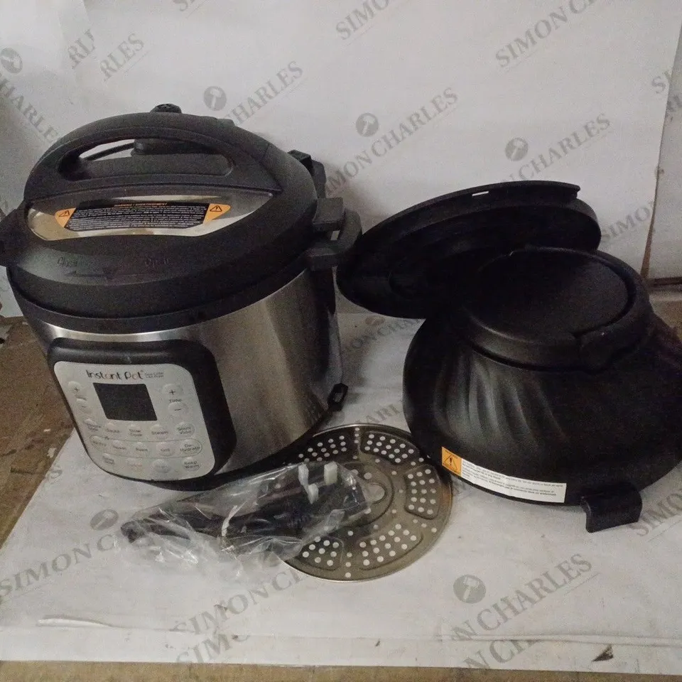 INSTANT POT DUO CRISP AIR FRYER MULTICOOKER