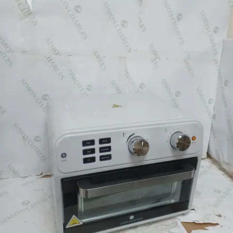 COOK'S ESSENTIAL AIR FRYER OVEN IN COOL WHITE