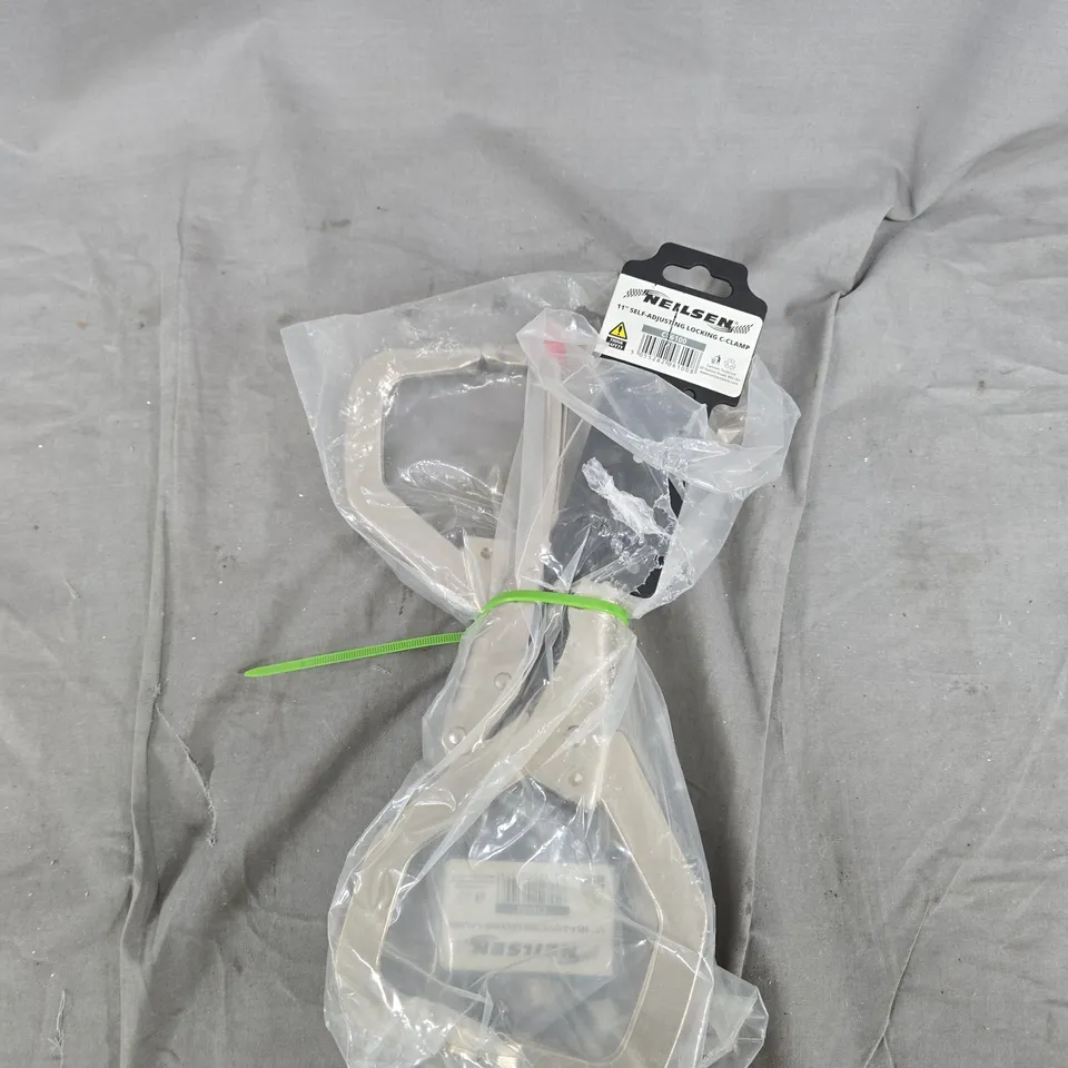 PACK OF 2 11" SELF AJUSTING C CLAMPS