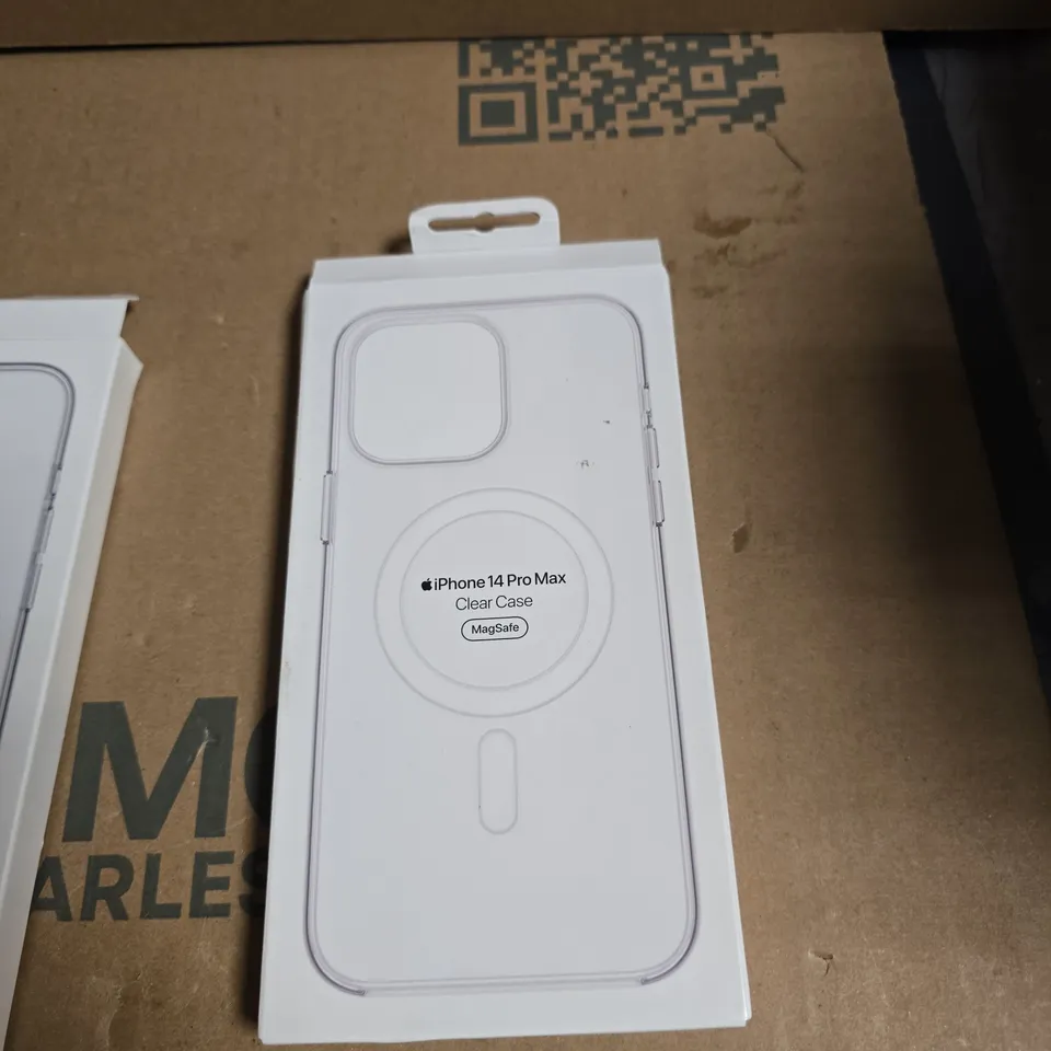 BOX OF APPROXIMATELY 60 ASSORTED MOBILE CASES INCLUDING IPHONE 14 PRO MAX AND IPHONE 12 PRO MAX 