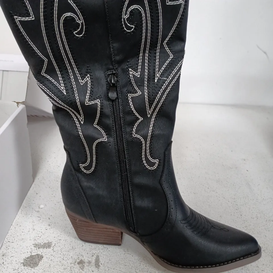 DREAM PAIRS BLACK SIZE 38.5