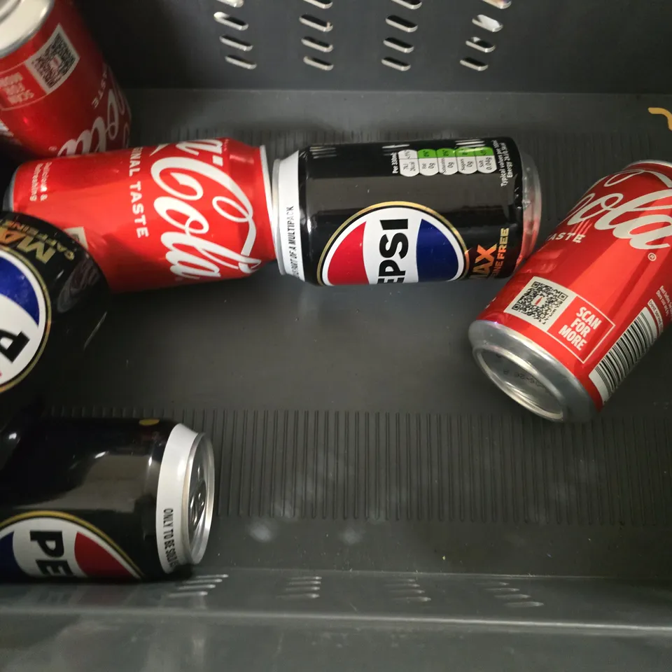 APPROXIMATELY 7 ASSORTED DRINKS ITEMS TO INCLUDE - PEPSI MAX , COCA COLA , TANGO APPLE 