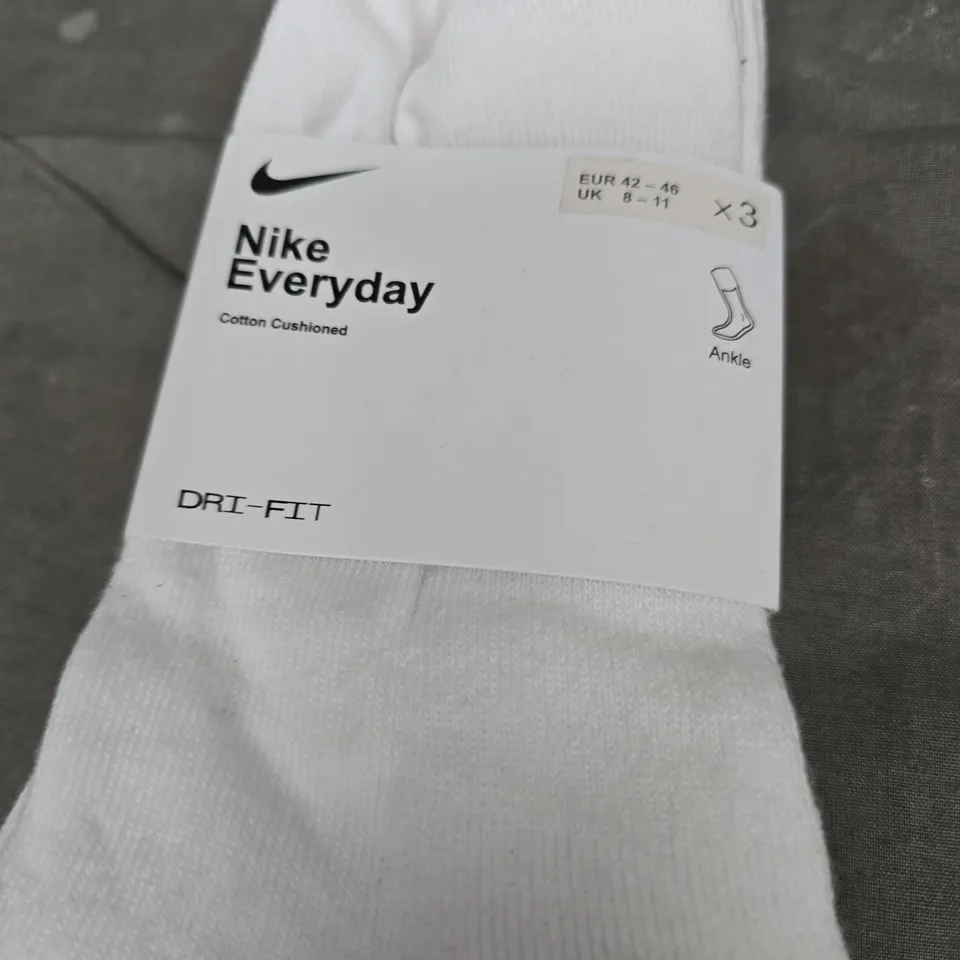 NIKE EVERYDAY COTTON CUSHIONED ANKLE SOCKS, DRI-FIT – UK 8-11 (EU 42-46), MEN'S, PACK OF 3