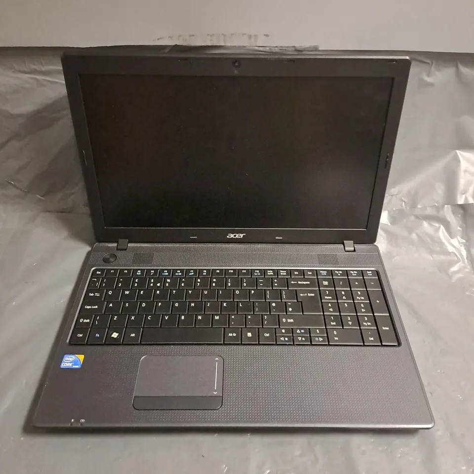 ACER TRAVELMATE 5744 LAPTOP IN BLACK