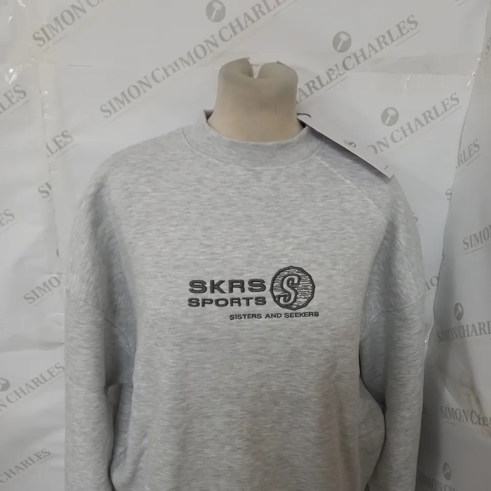 SISTER AND SEEKERS SPORT SWEATSHIRT SIZE XS