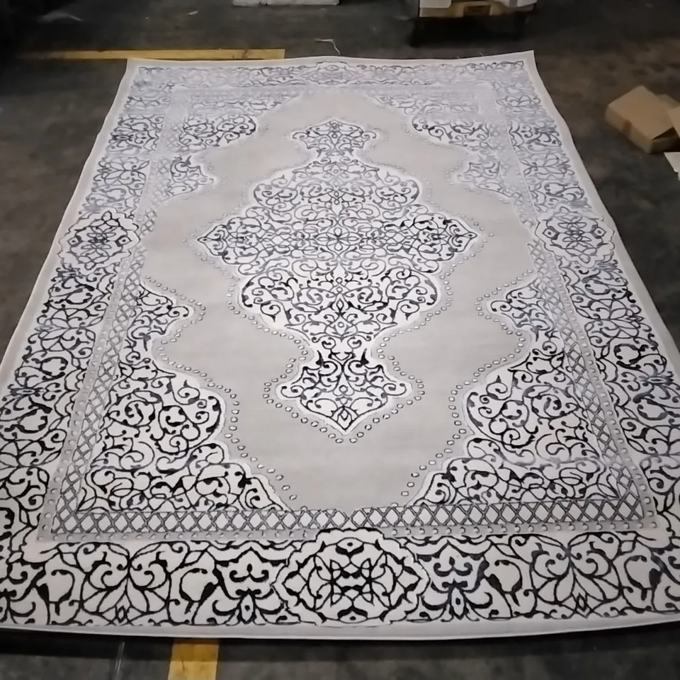 BARTI ABSTRACT NAVY INDOOR/OUTDOOR AREA RUG APPROXIMATELY 200X290CM 