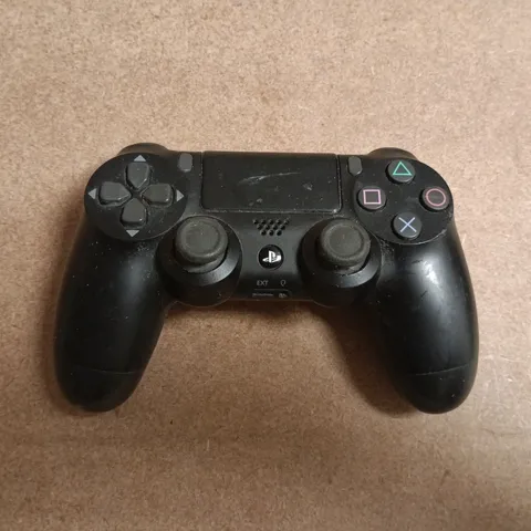 SONY PLAYSTATION 4 DUALSENSE WIRELESS CONTROLLER IN BLACK