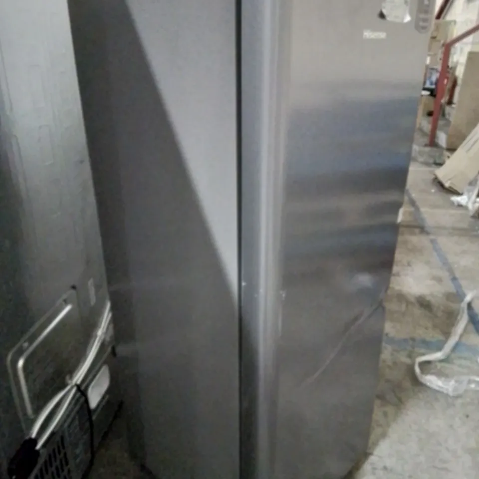 HISENSE 52CM WIDE FREESTANDING FRIDGE WITH FREEZER COMPARTMENT IN SILVER -COLLECTION ONLY-