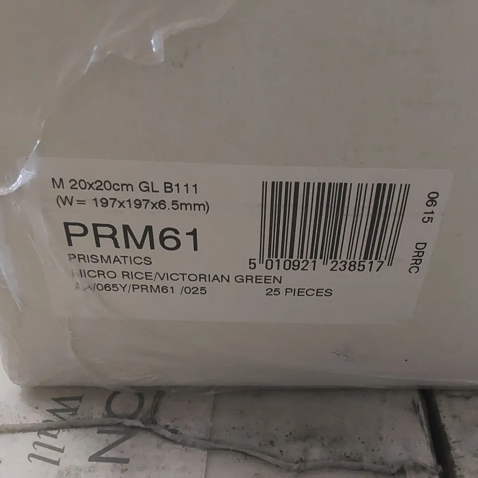 PALLET TO CONTAIN APPROX 96 X CARTONS OF JOHNSON PRISMATICS MICRO RICE/VICTORIANA GREEN GLAZED WALL TILES - 25 TILES PER CARTON // SIZE: 197 X 197 X 6.5mm