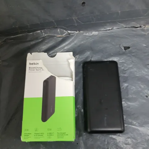 BELKIN BOOSTCHARGE 20,000MAH POWERBANK - 3 PORT, 15W OUTPUT, FAST CHARGING - BLACK