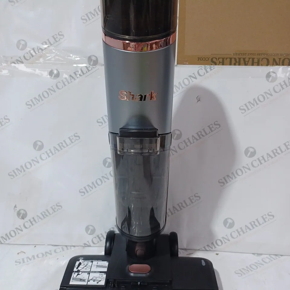 BOXED SHARK HYDROVAC HARD FLOOR WET & DRY CORDLESS CLEANER WD210UK