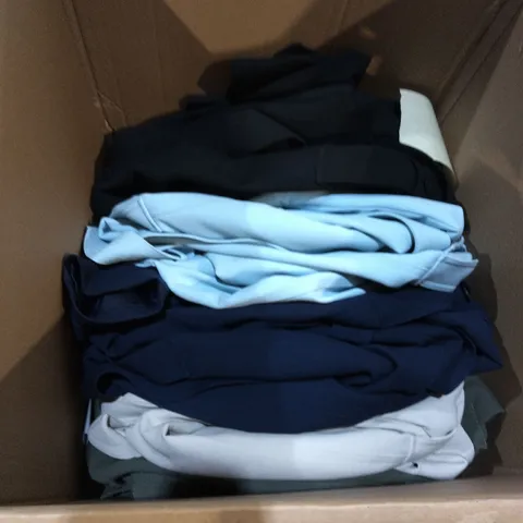 LARGE QUANTITY OF ASSORTED CLOTHING AND ACCESSORIES