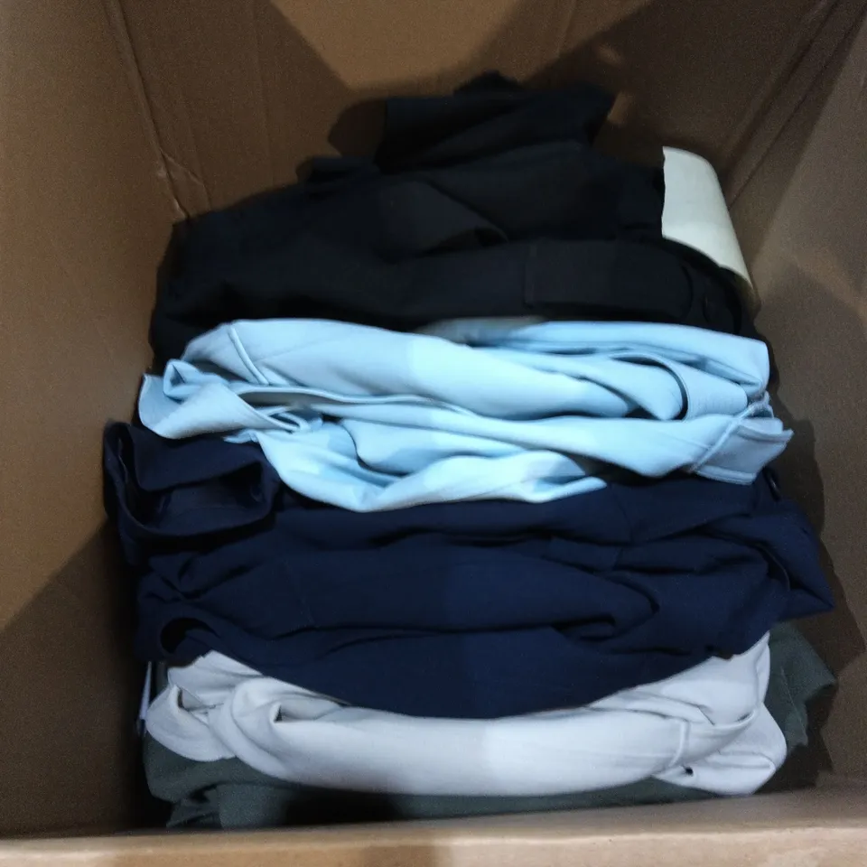 LARGE QUANTITY OF ASSORTED CLOTHING AND ACCESSORIES