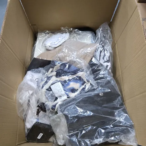 BOX OF APPROXIMATELY 25 ITEMS OF CLOTHING , SHOES AND ACCESSORIES  IN VARIOUS STYLES , SIZES AND COLOURS