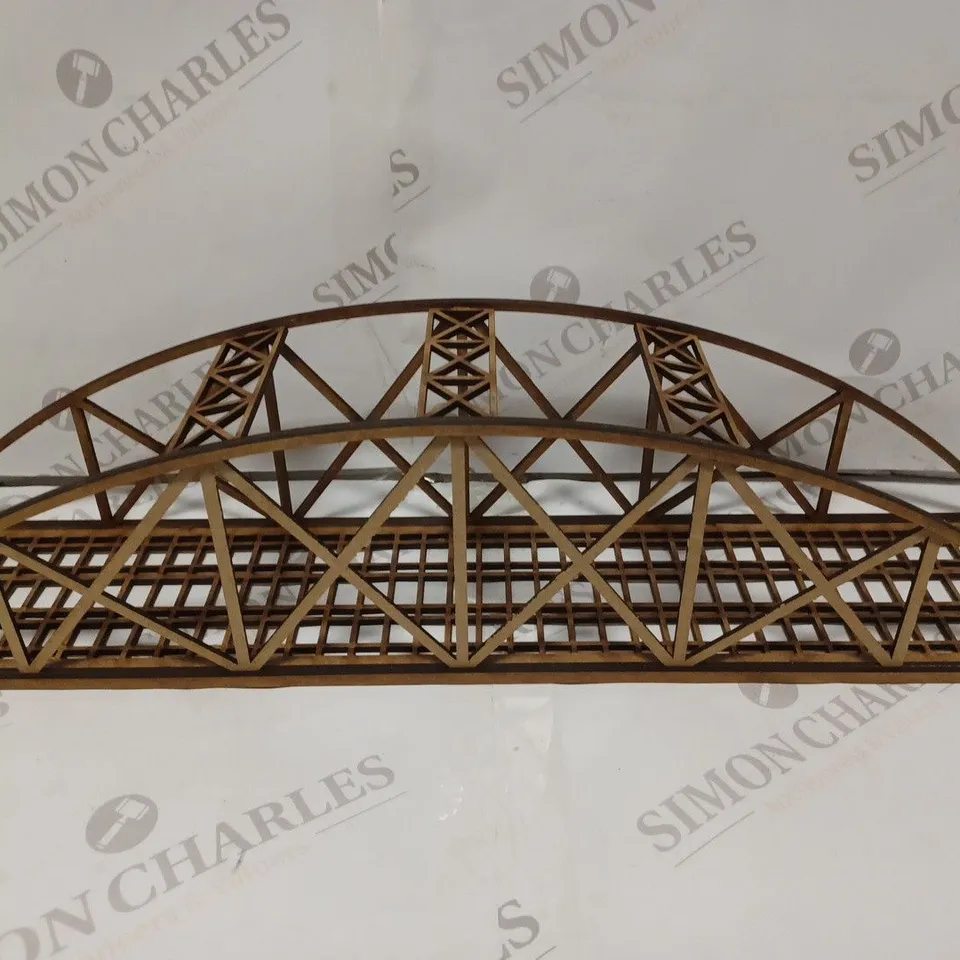 BOXED UNBRANDED BOW BRIDE TWIN TRACK 00 GAUGE MODEL RAILWAY