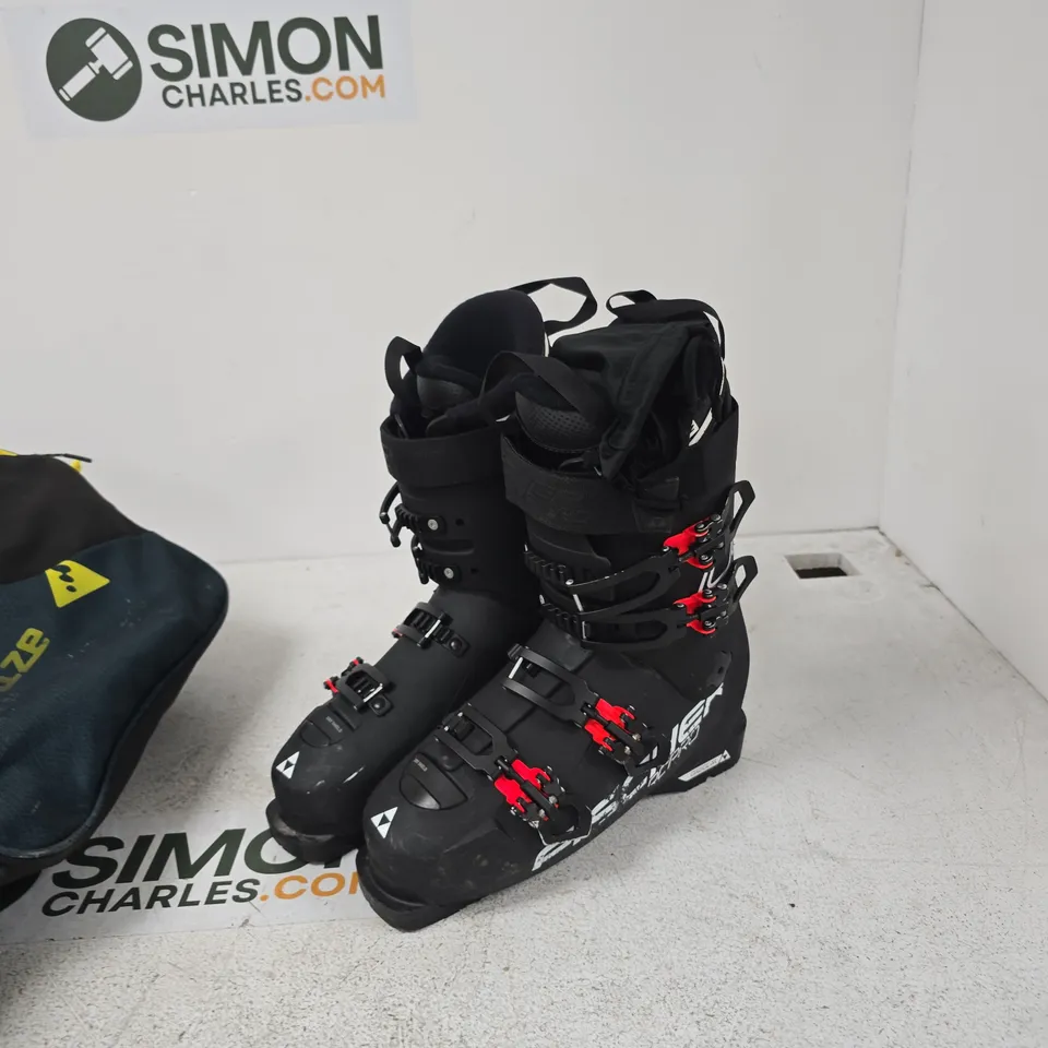 FISCHER RC PRO SKI BOOTS, BLACK WITH RED BUCKLES, EU 27.5