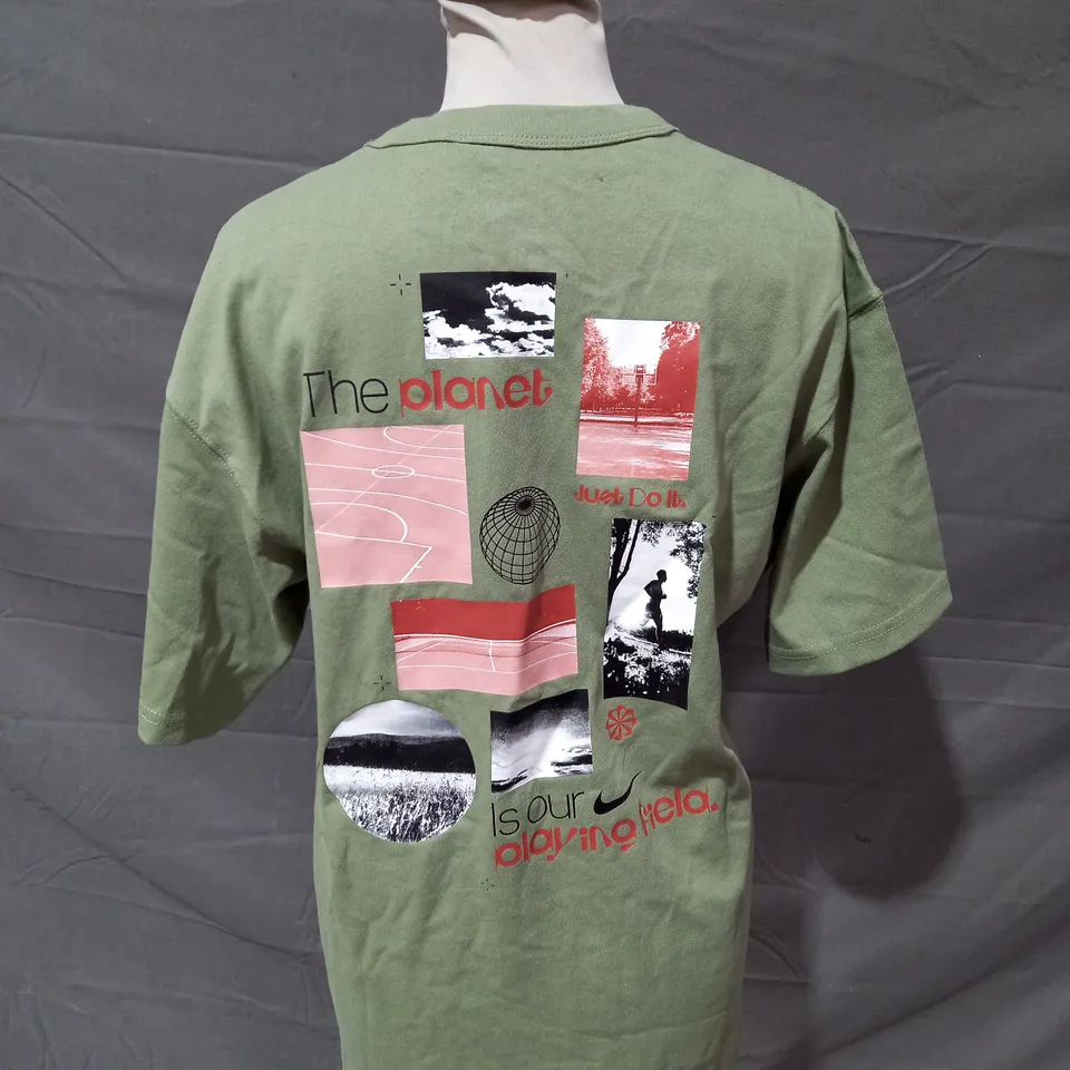 THE NIKE TEE LOOSE FIT T-SHIRT - XS