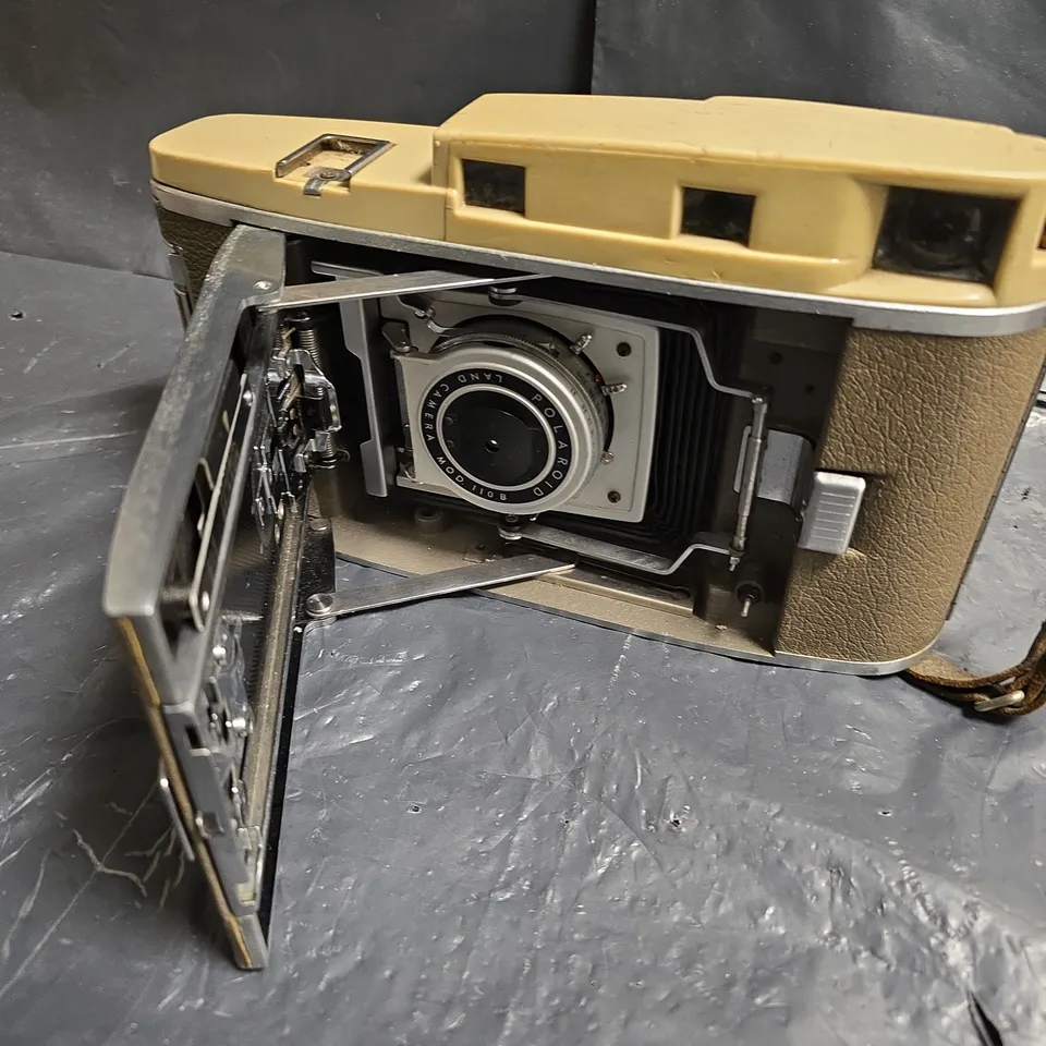 POLAROID LAND CAMERA – VINTAGE INSTANT CAMERA (BEIGE/BROWN) - COLLECTION ONLY