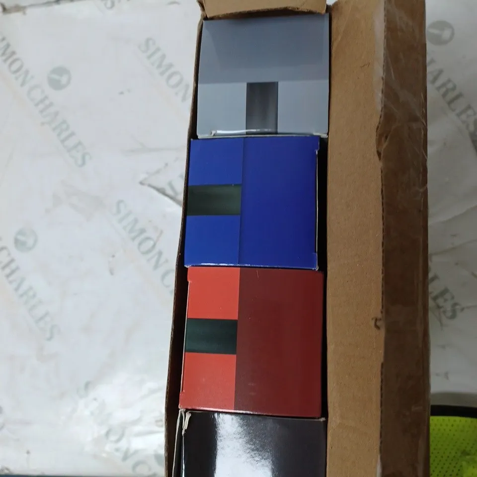 BOX OF 4 FLIPO FLASH LIGHTS 